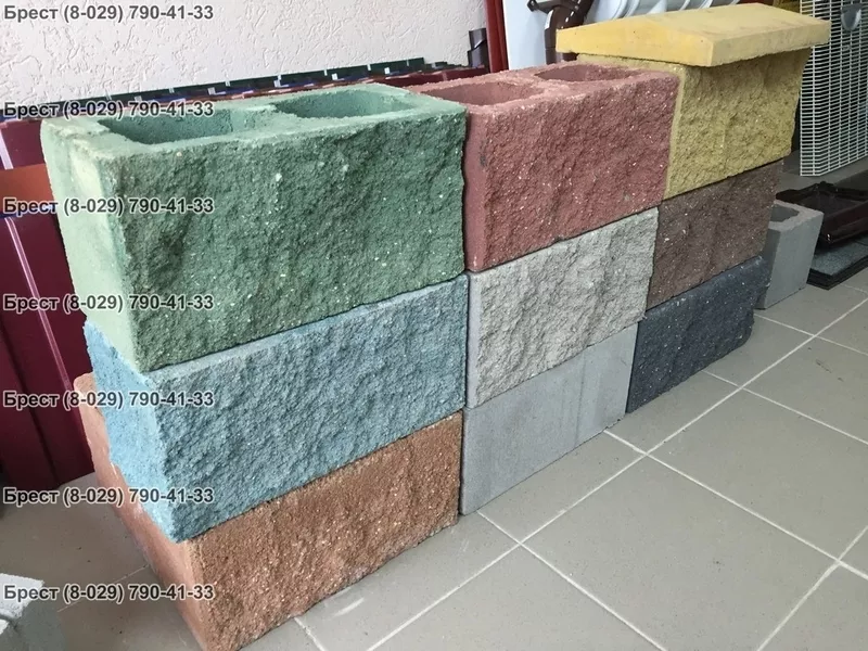 Блок цементно-песчаный декоративный цветной 14