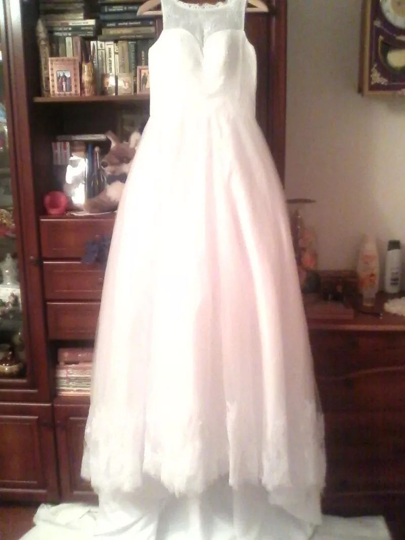 Свадебное платье новое со шлейфом 2