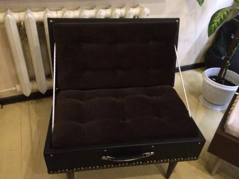 Мягкое,  комфортное,  необычное кресло в виде старого чемодана! 2