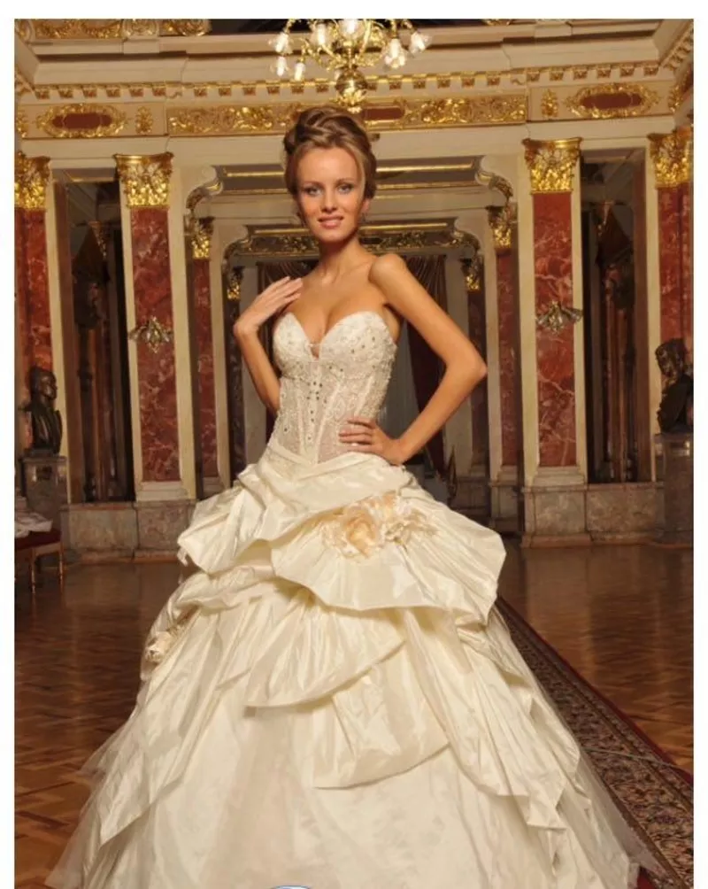 Свадебное платье от Oksana Mukha. 